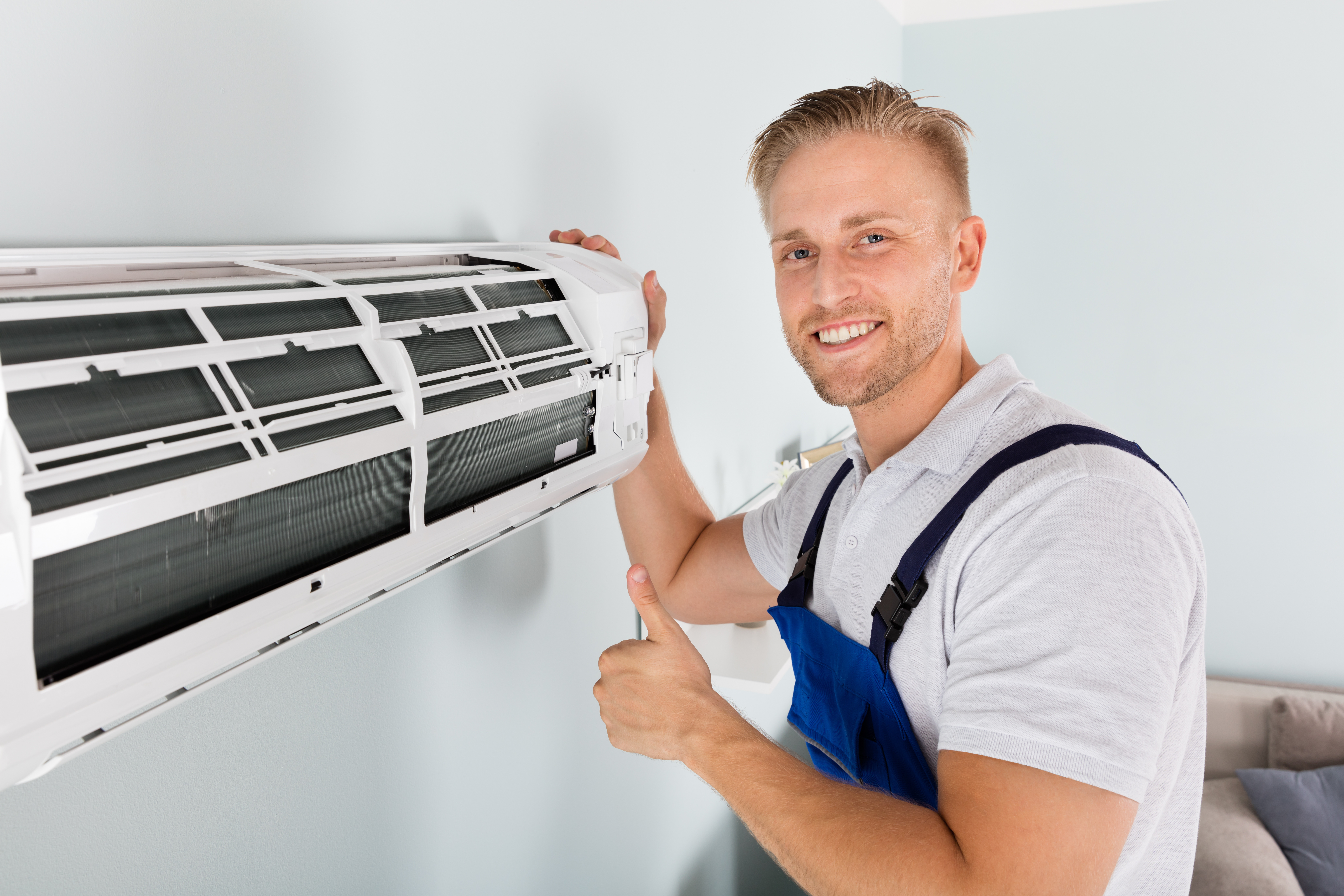 specialist with ductless ac